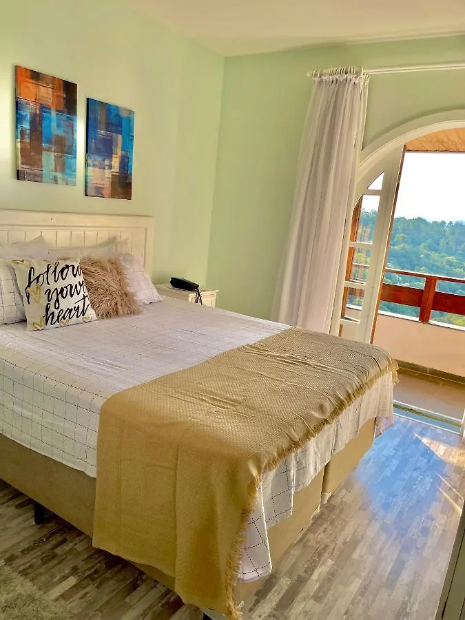 아파트 Apartamento No Quatre Saisons Com Cafe Da Manha Campos do Jordão
